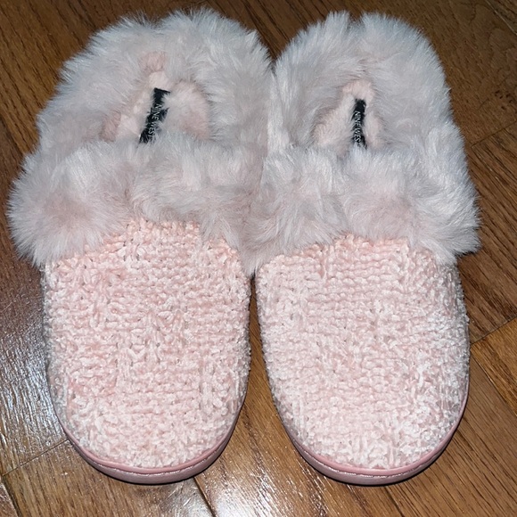 NWOT Nine West baby pink slippers size 7/8 - Picture 3 of 4